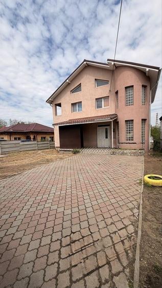 Casă individuală cu 4 camere cu Teren 1115 Mp în Bariera Vâlcii