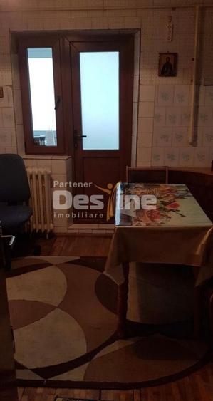 Apartament cu 3 camere decomandat, mobilat în Rahova