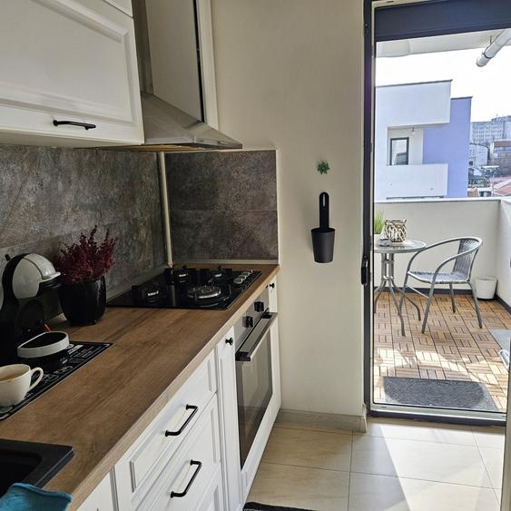 Apartament cu 2 camere decomandat în Central