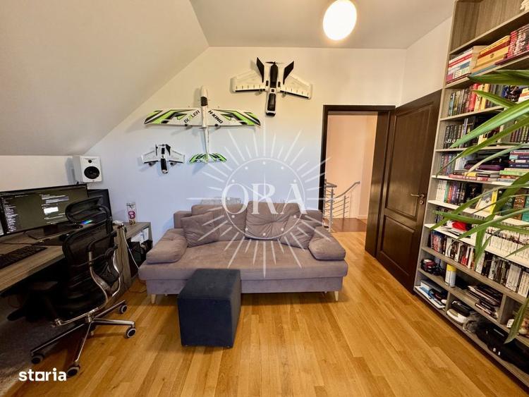 Apartament cu 4 camere, mobilat în Central