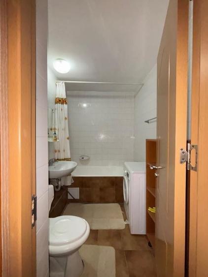 Apartament cu 2 camere decomandat în Aviației