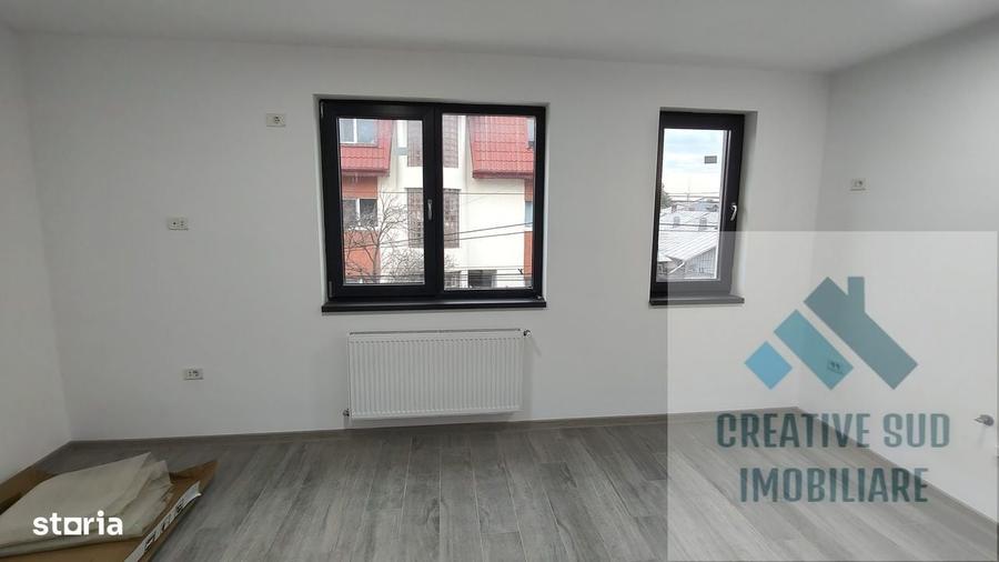 Casă cu 4 camere cu Teren 300 Mp în Apărătorii Patriei