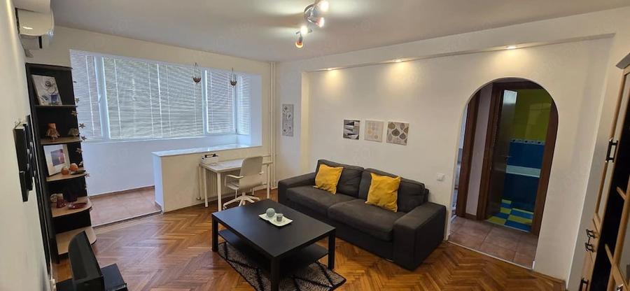 Apartament cu 2 camere nedecomandat în Unirii