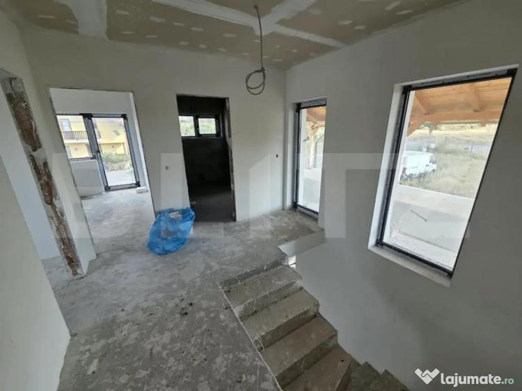 Casă cu 3 camere cu Teren 962 Mp în Nord