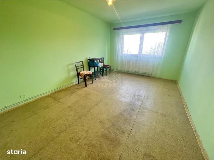 Apartament 2 camere decomandat balcon pivnita zona Vasile Aaron - 12