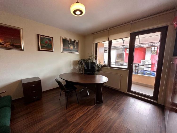 Apartament cu 3 camere semidecomandat, mobilat în Andrei Mureșanu