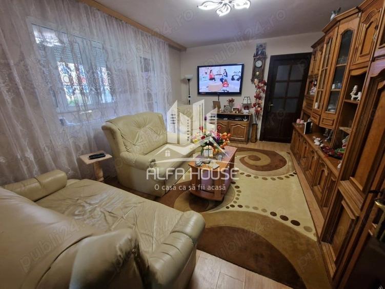 Apartament cu 3 camere semidecomandat în Govândari