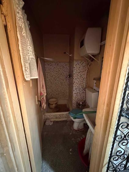 Garsonieră decomandată în Costin Georgian