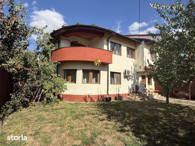 Casă cu 3 camere cu Teren 330 Mp în Central