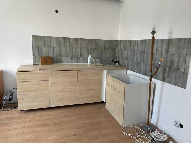 Apartament cu 3 camere decomandat în Semicentral
