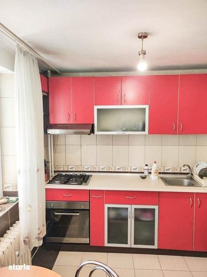 Berceni 8`Metrou Constantin Brancoveanu Piata Sudului SunPlaza Parcare - 1