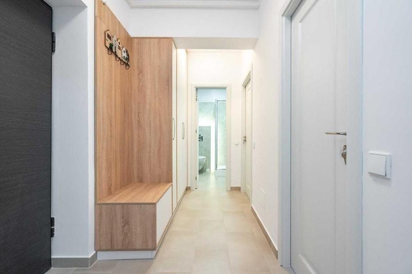 Apartament cu 2 camere decomandat în Regie
