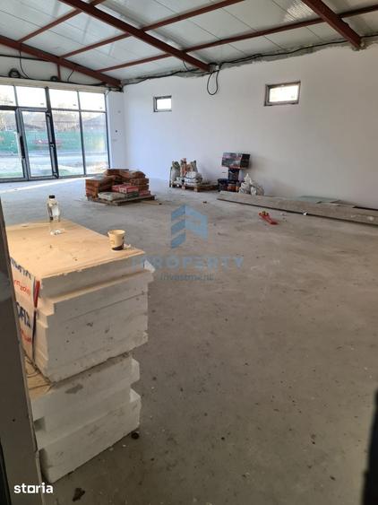 Casă cu 2 camere cu Teren 1700 Mp în Călugăreni