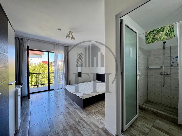 Casă individuală cu 16 camere cu Canalizare în Vest