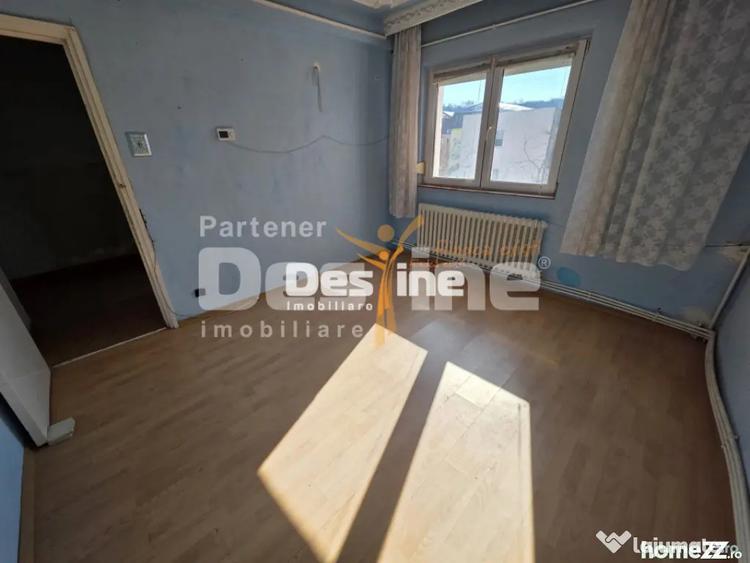 Apartament cu 2 camere decomandat în Mircea cel Bătrân
