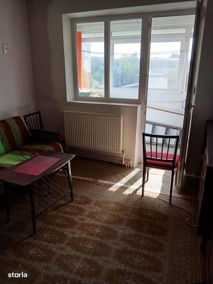 Apartament cu 3 camere semidecomandat în Bălcescu