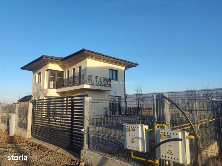 Casă cu 4 camere cu Teren 320 Mp în Central