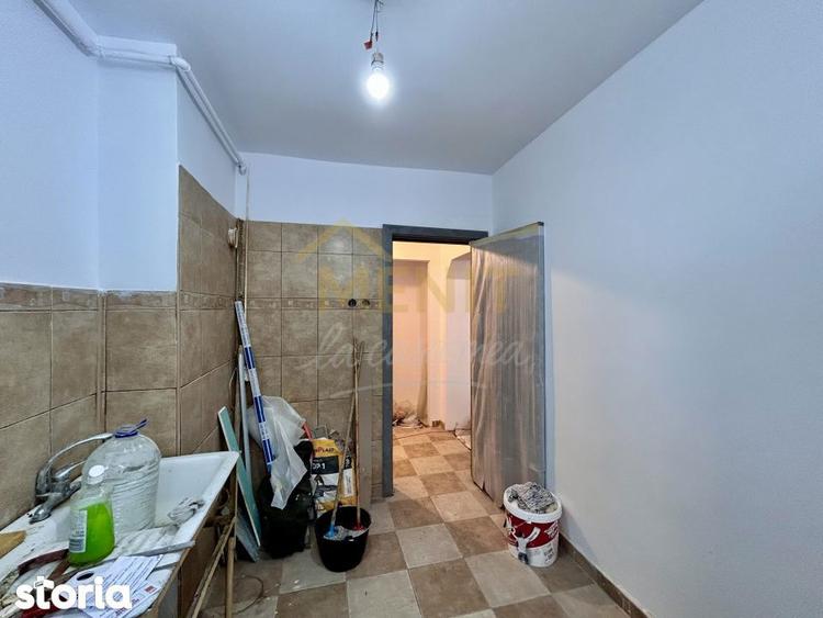 Apartament cu 3 camere semidecomandat în Nord