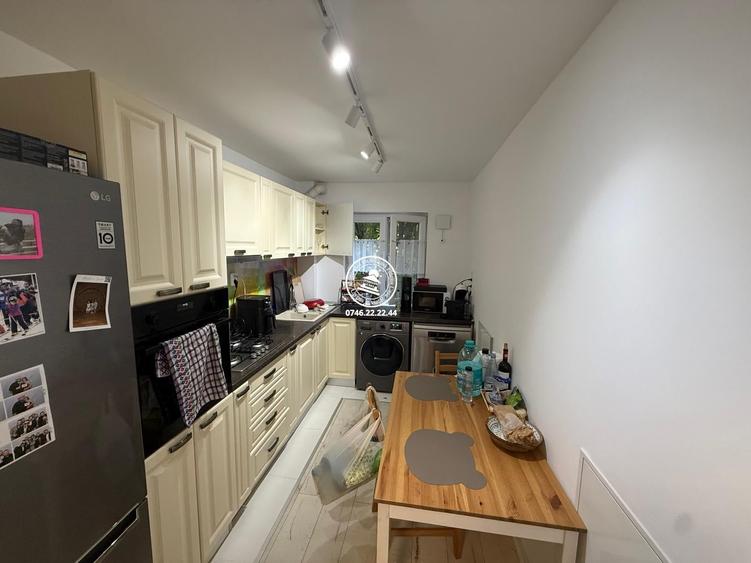 Apartament cu 4 camere decomandat în Tătărași