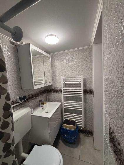 Apartament cu 4 camere decomandat în Aurel Vlaicu