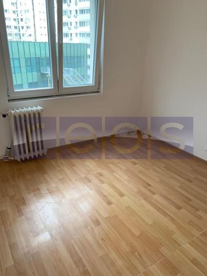 Apartament cu 3 camere decomandat în Vitan Mall