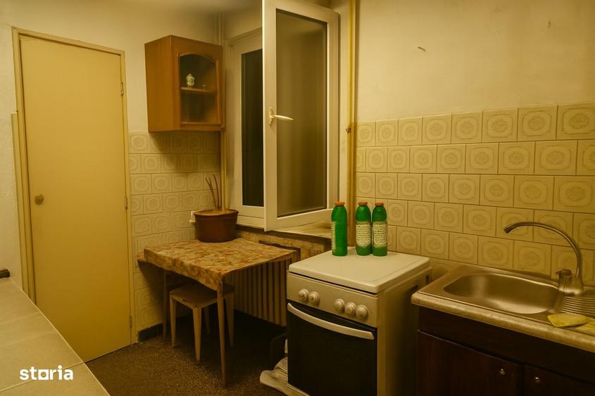 Apartament cu 2 camere decomandat în Sala Palatului