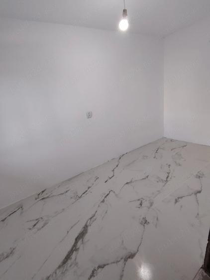 Casă cu 5 camere cu Teren 1103 Mp în Central