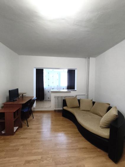 Apartament cu 2 camere decomandat în 13 Septembrie