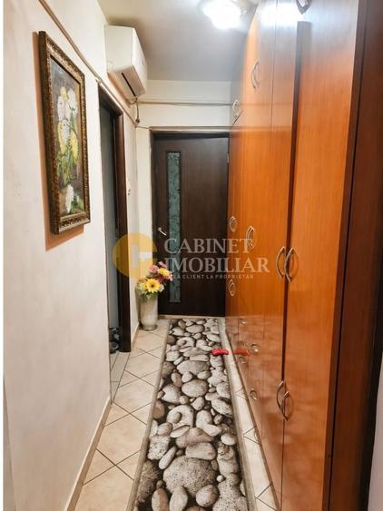 Apartament cu 2 camere decomandat, mobilat în Dacia