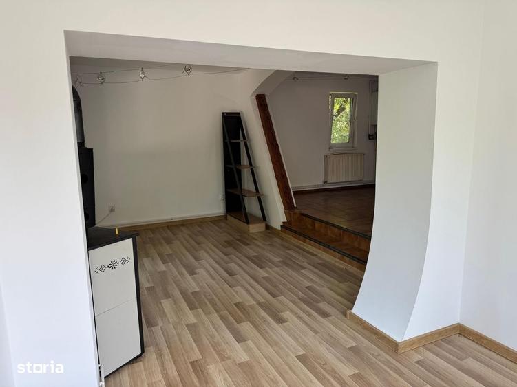 Casă cu 3 camere în Central