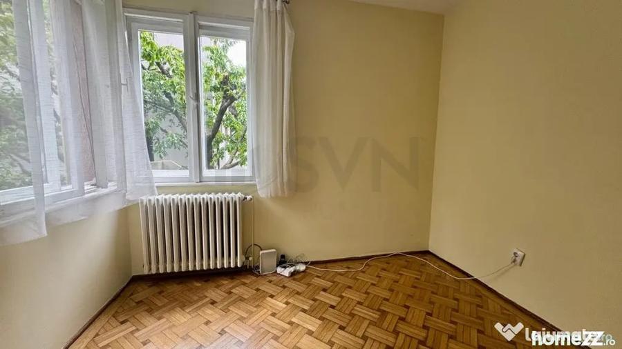 Casă cu 4 camere cu Teren 300 Mp în Arcul de Triumf