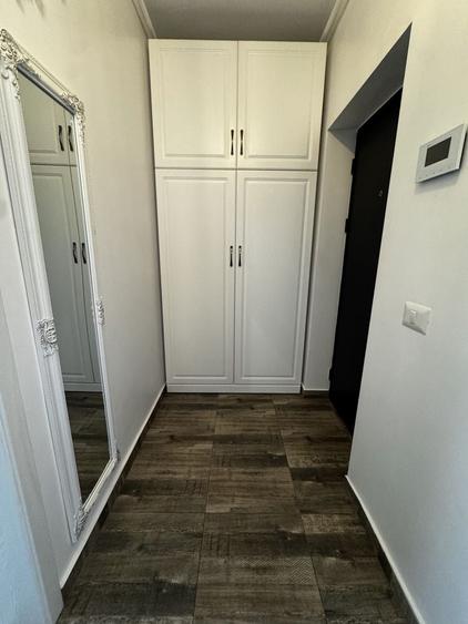 Apartament cu 2 camere decomandat în Berceni