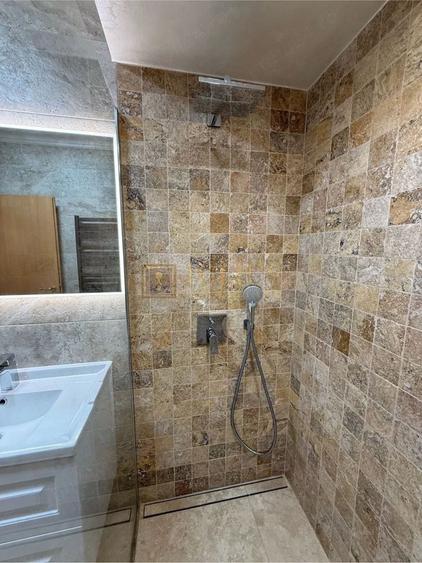 Apartament cu 2 camere semidecomandat, mobilat în Lipovei
