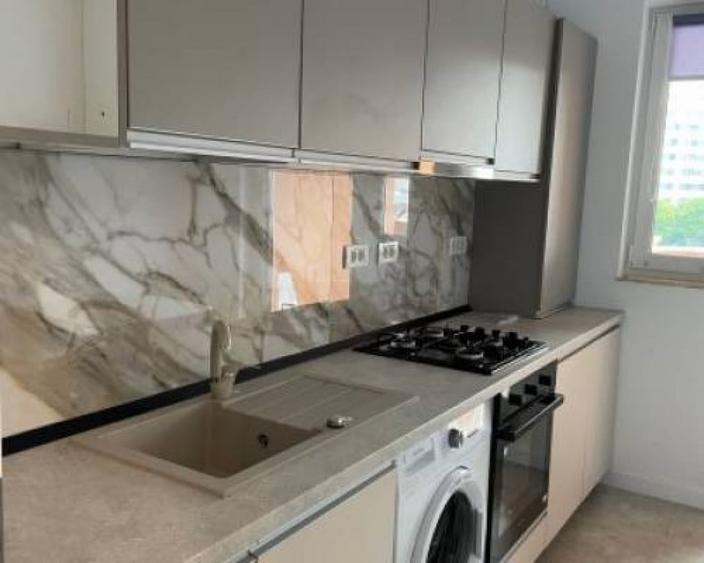 Apartament cu 2 camere decomandat în Mihai Bravu