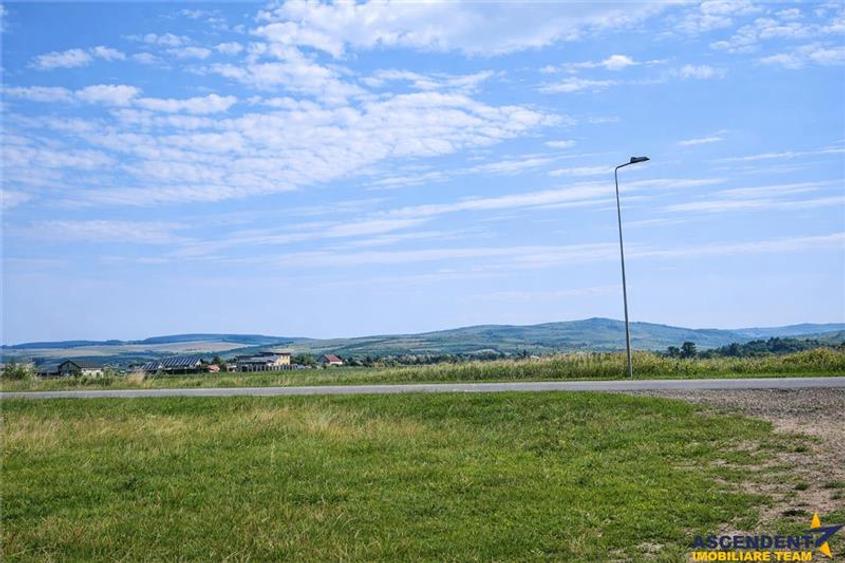 Casă cu 4 camere cu Teren 800 Mp în Bod