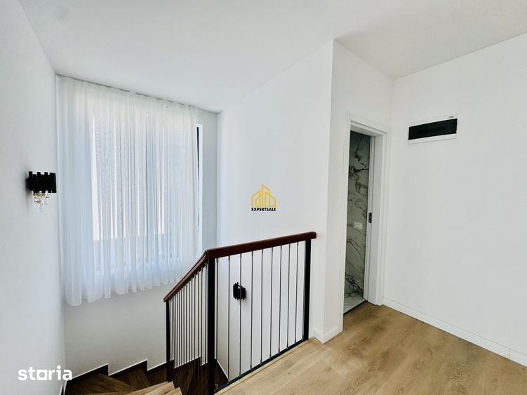 Casă cu 4 camere cu Teren 400 Mp în Domnești