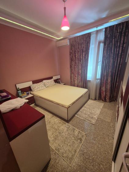 Apartament cu 4 camere semidecomandat în Cișmigiu