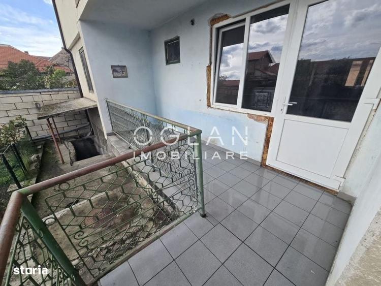 Casă cu 4 camere decomandat în Central