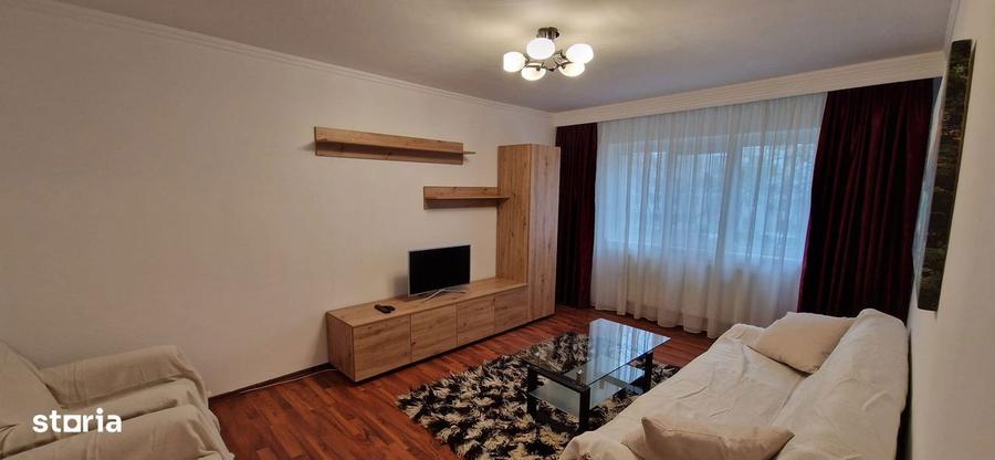 Apartament cu 3 camere decomandat în Tomis Nord