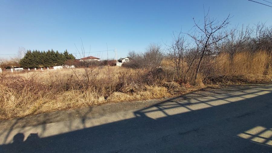Teren Construcții extravilan de 1500 mp, în Nord-Vest