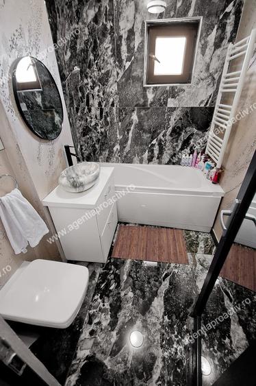 Apartament cu 2 camere decomandat în Mazepa 1