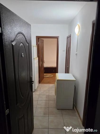 Garsonieră decomandată în Giurgiului