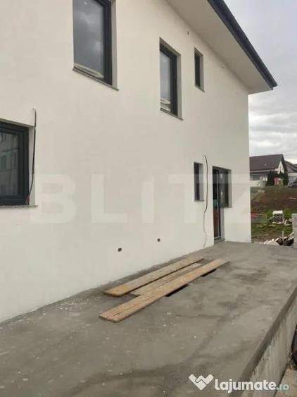 Duplex de vanzare, cu 4 camere, 114 mp util, 250 mp teren, z - 1