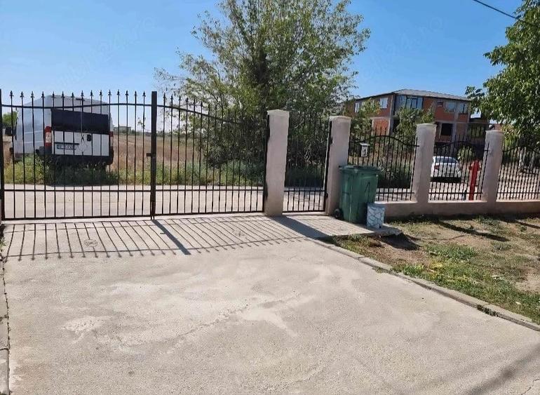 Casă cu 5 camere cu Teren 377 Mp în Jilava