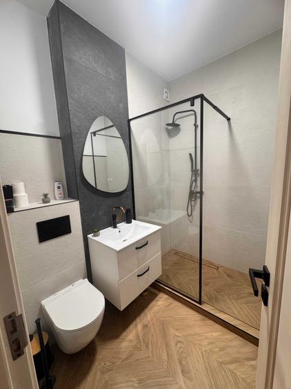Apartament cu 2 camere decomandat în Livezeni