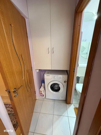 Apartament cu 3 camere în Vlahuță