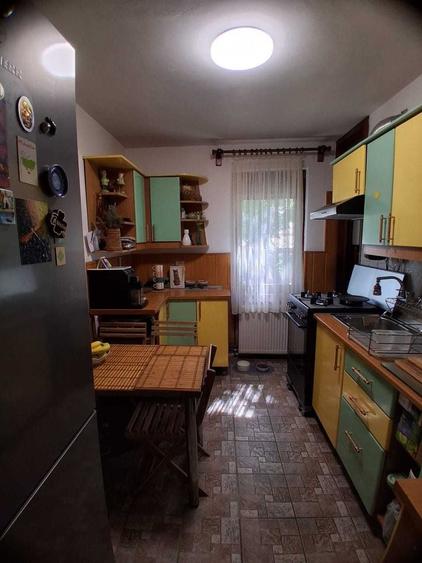 Apartament cu 4 camere decomandat în Unirii