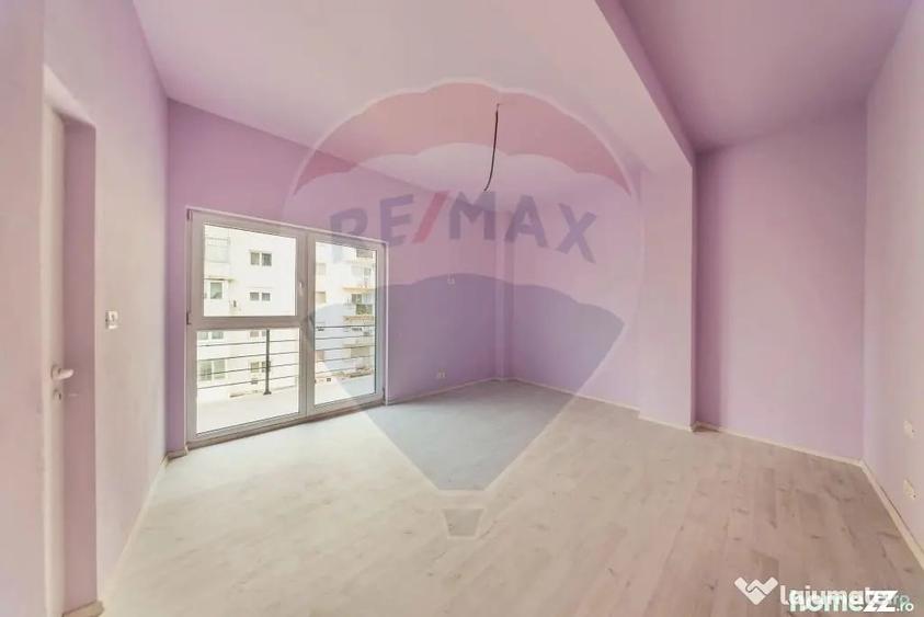 Apartament cu 2 camere semidecomandat în Intim
