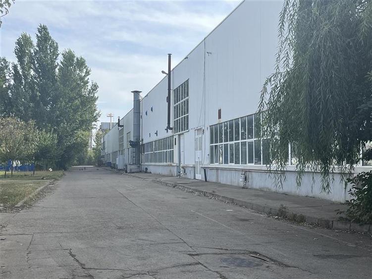 Spațiu industrial, de 21,400 mp, în Militari