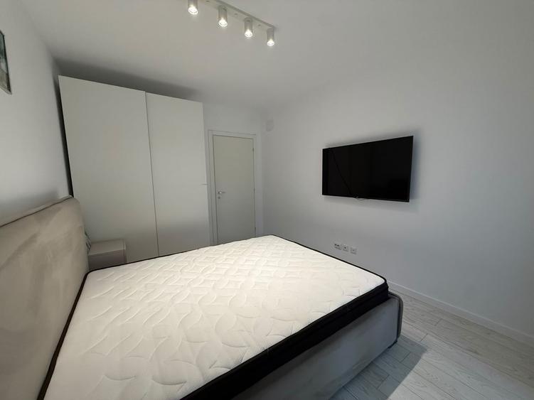 Apartament cu 3 camere decomandat, mobilat în Pipera